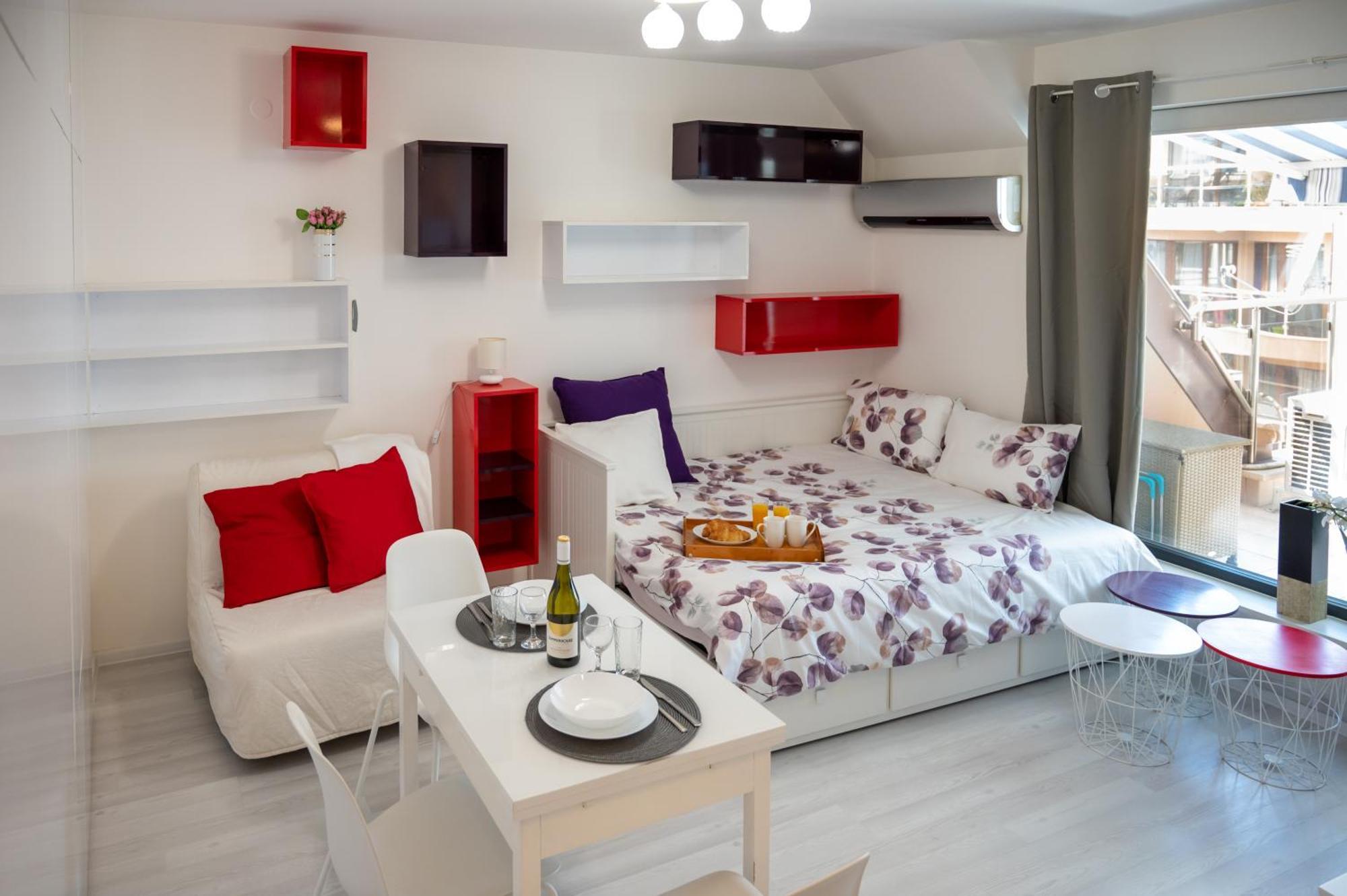 Colorful Studio With Balcony - Free Parking Apartment Sofia Exterior photo
